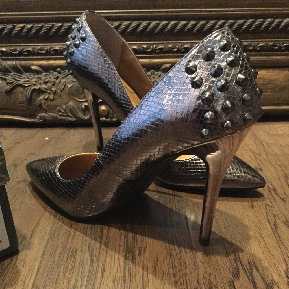 J. Renee’ pewter pumps